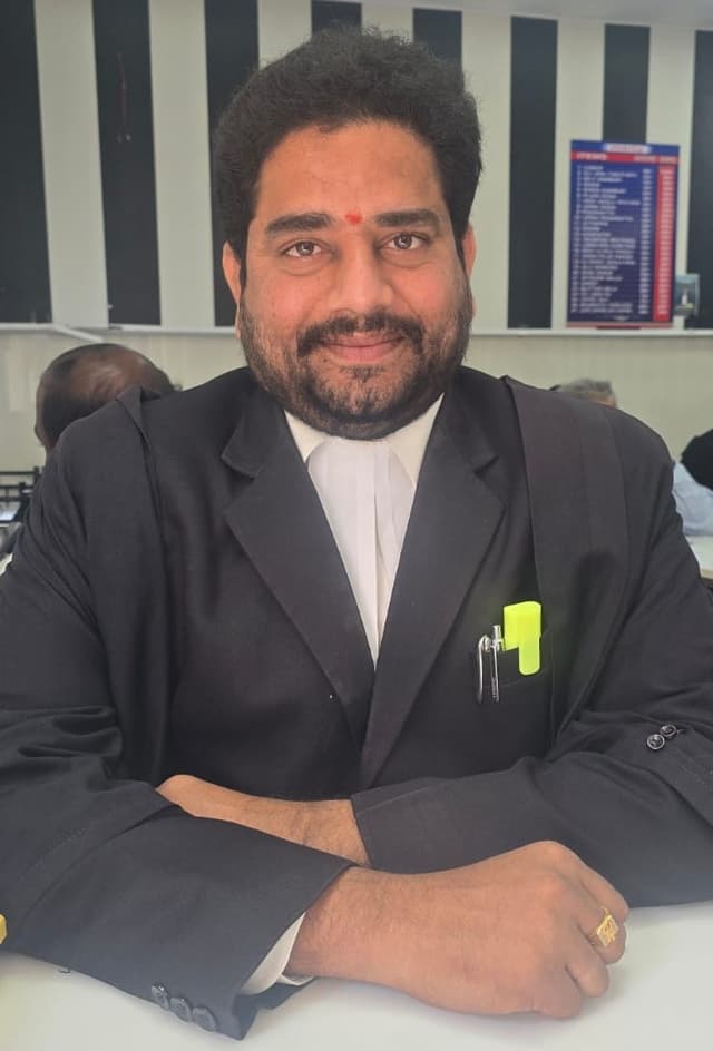 Advocate Devender Reddy Advocate Ravi Gandu | Best Cyber Lawyer in Hyderabad | Free Consultation